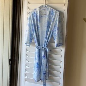 Blue robe with flower pattern